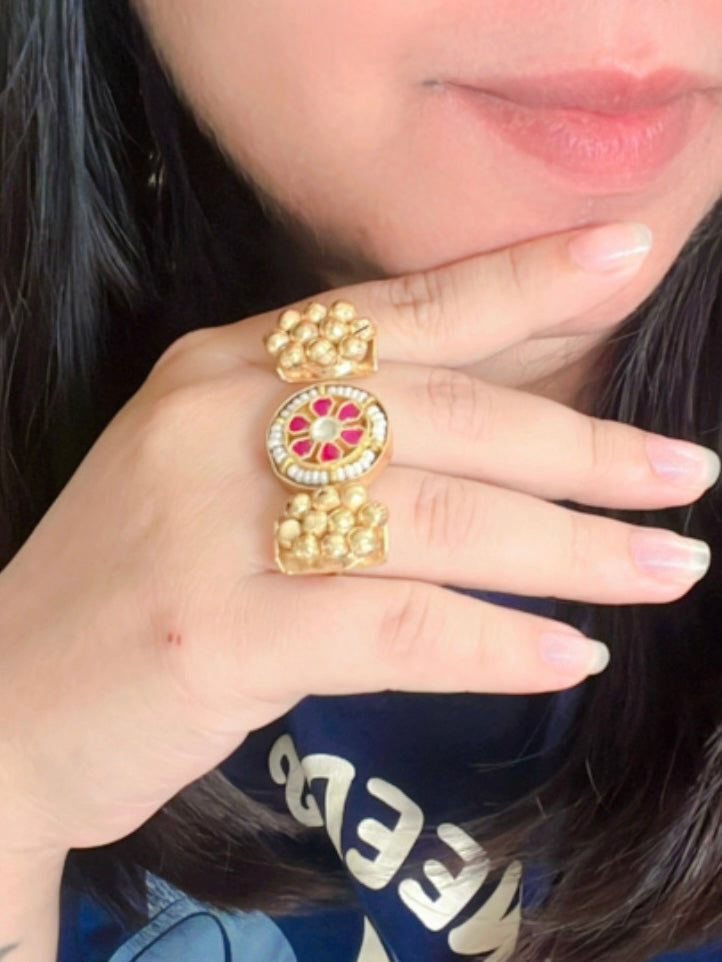 Nandini Kundan Golden Ring DB-GP1600Z2