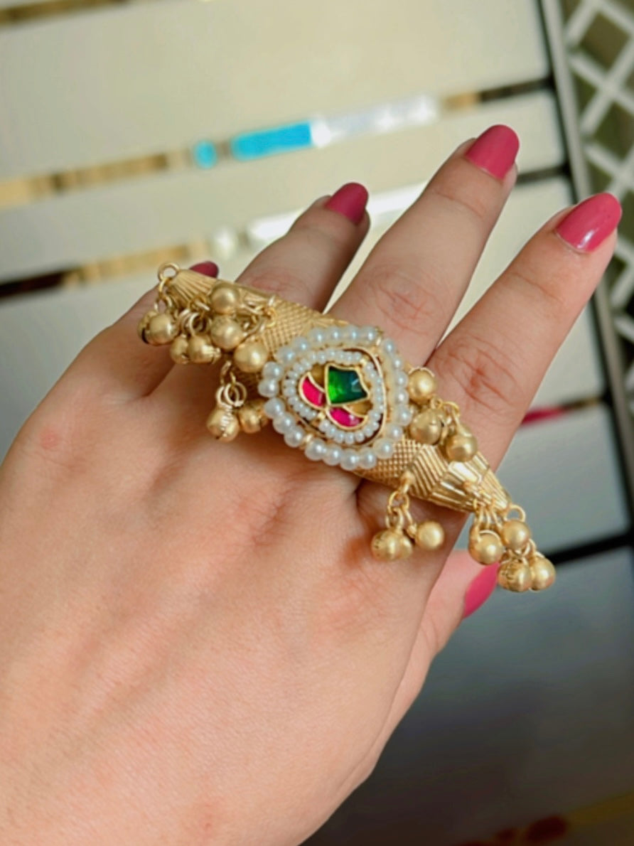 Rukhsar Kundan Statement Ring DB-GP15001Z2