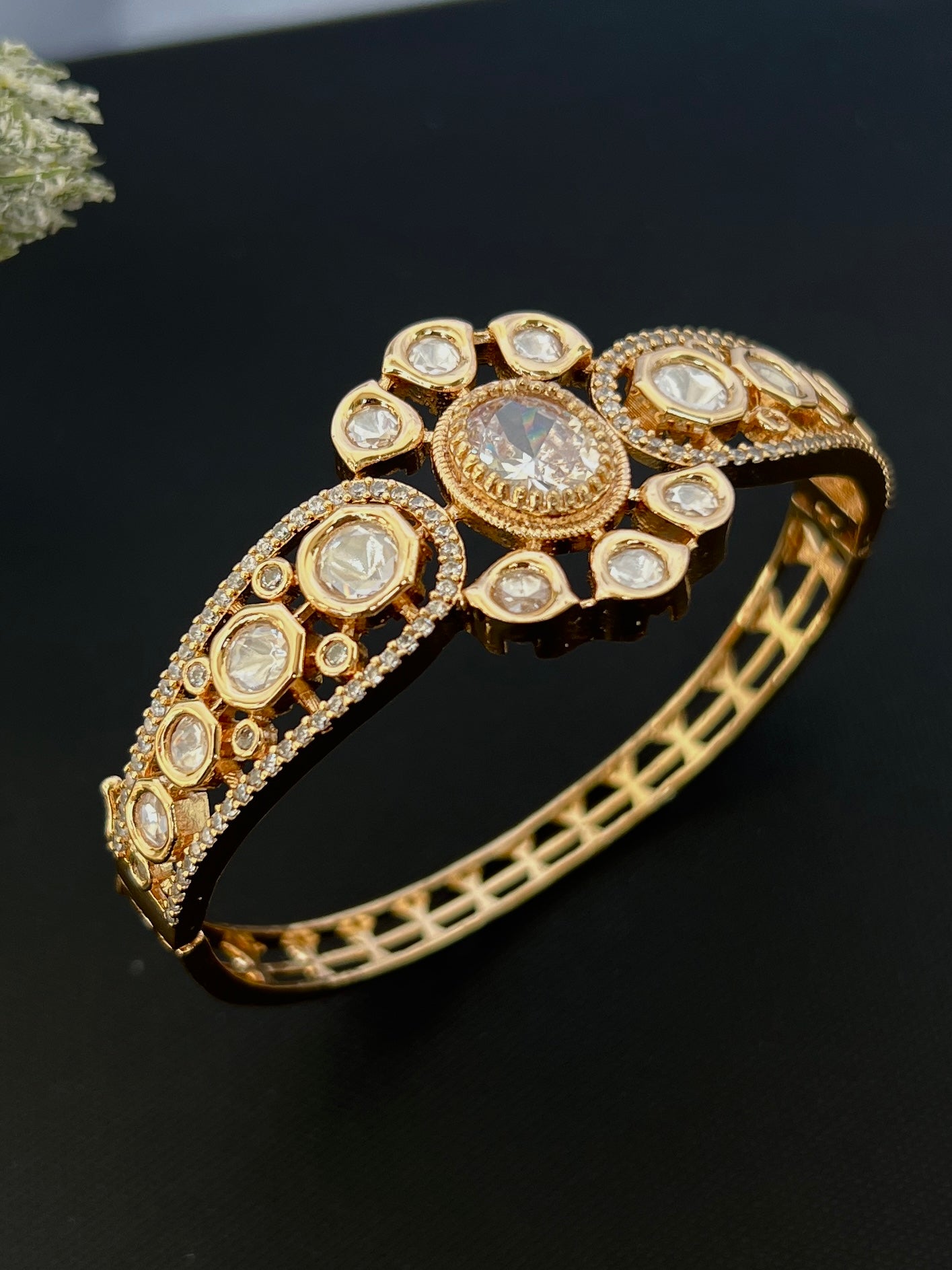 Gold Plated Kundan Openable Kada/ Bracelet DB-GP11100Z2
