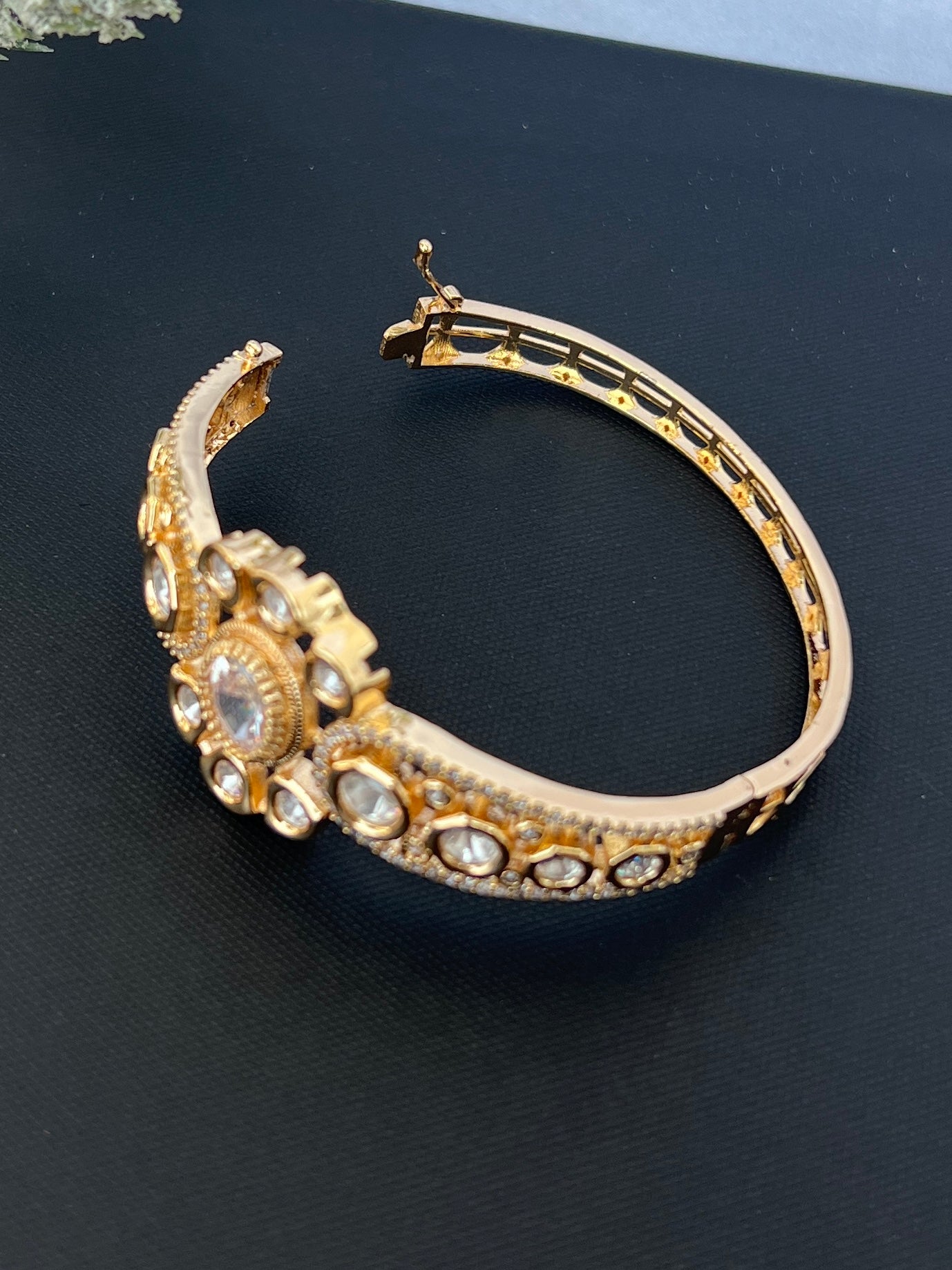 Gold Plated Kundan Openable Kada/ Bracelet DB-GP11100Z2