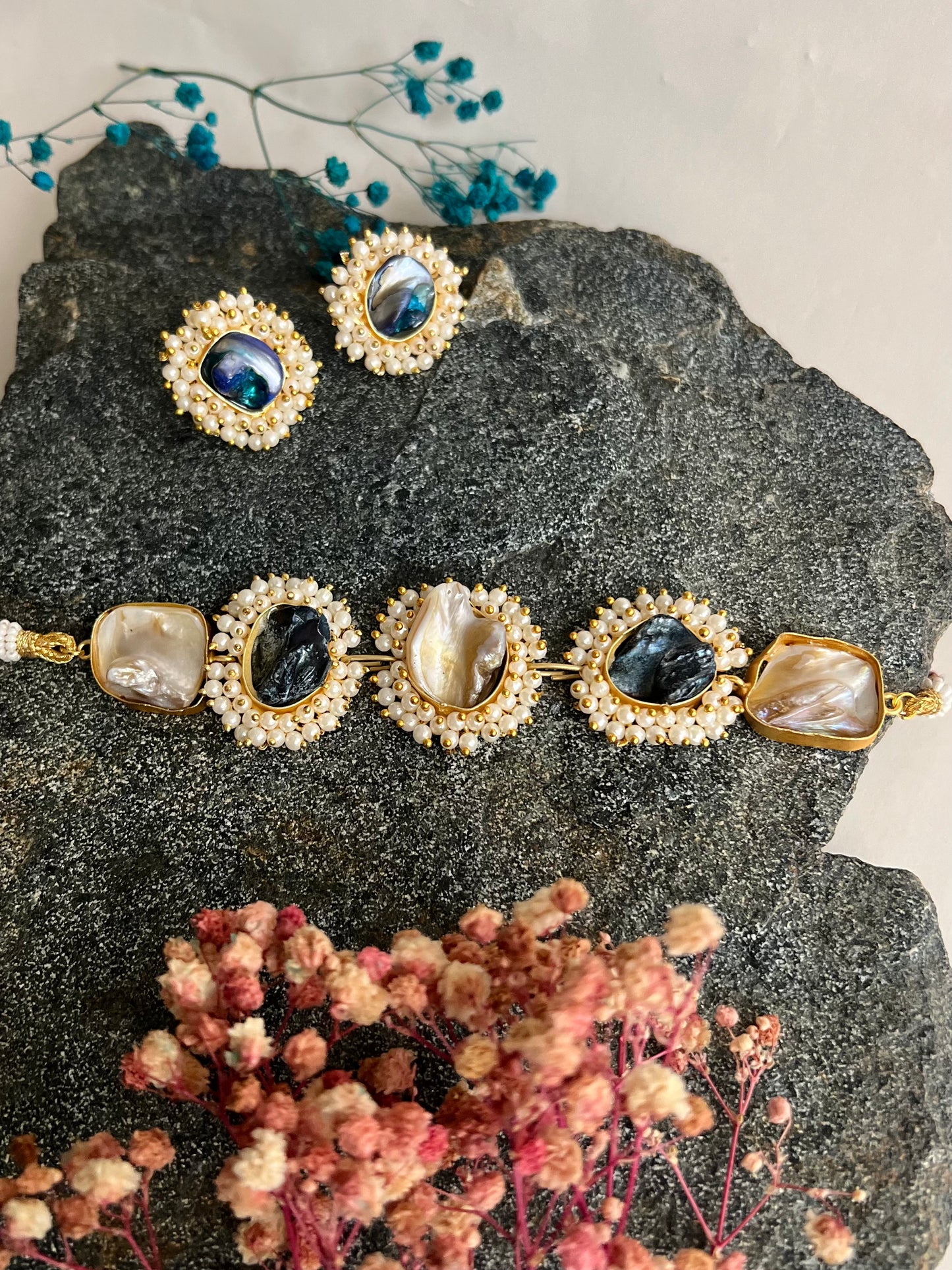 TRENDY MOTHER OF PEARL MULTICOLOR CHOKER DB-GP1600Z2