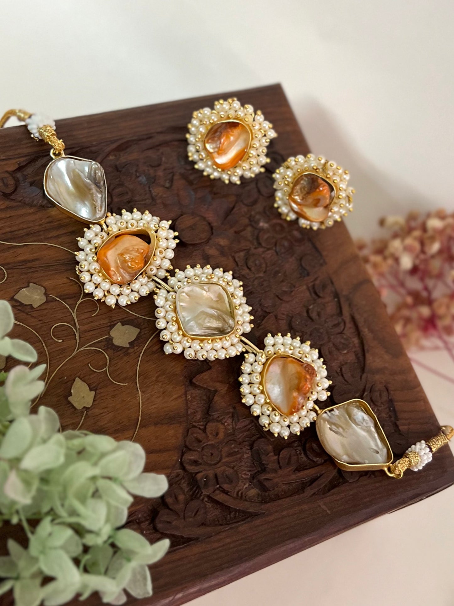 MOTHER OF PEARL MULTICOLOR CHOKER DB-GP1600Z2