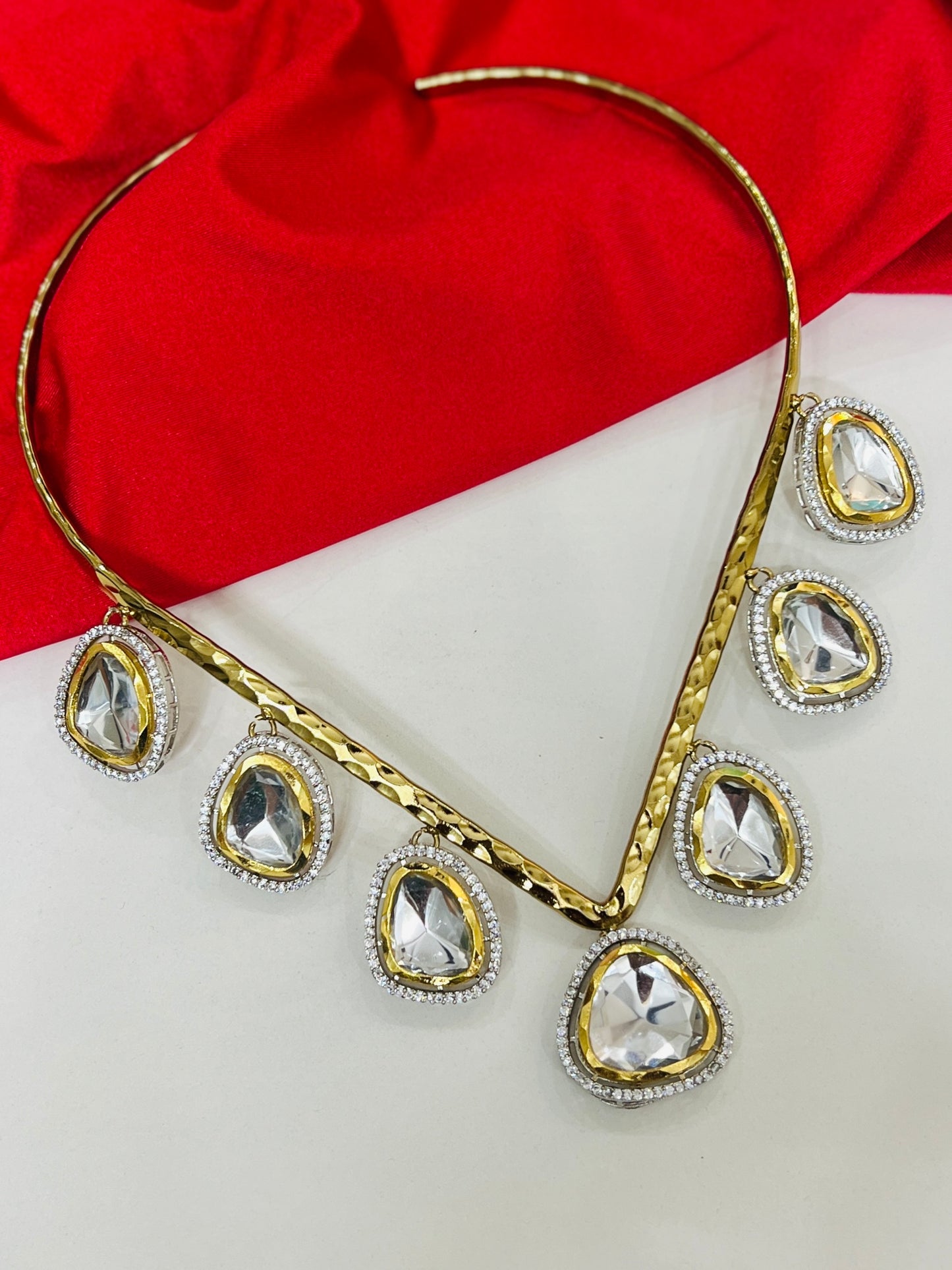Uncut Polki Studded Golden Hasli Necklace Set DB-GP124000z2