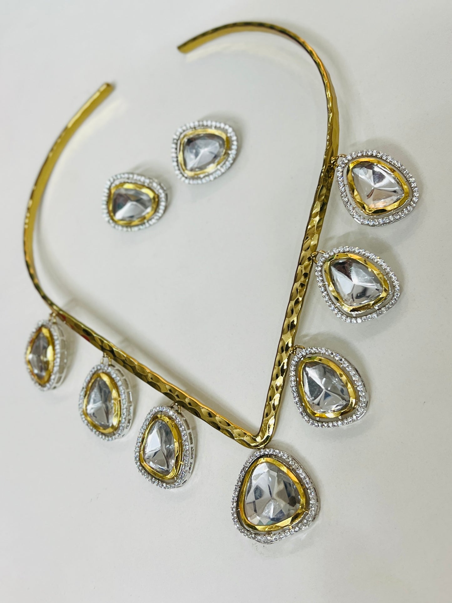 Uncut Polki Studded Golden Hasli Necklace Set DB-GP124000z2
