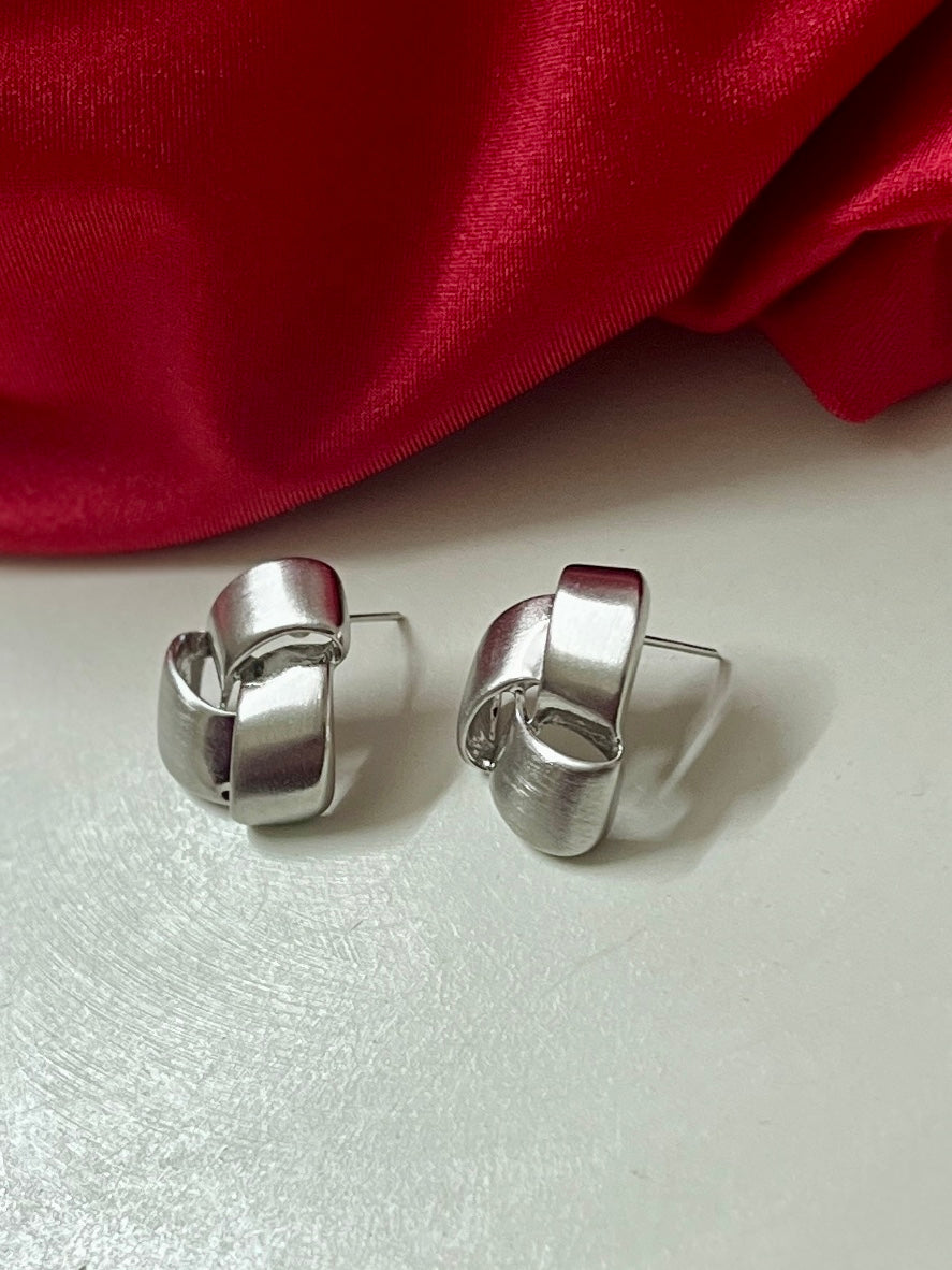 TRIANGLE SILVER STUDS DB-SR0750ZR