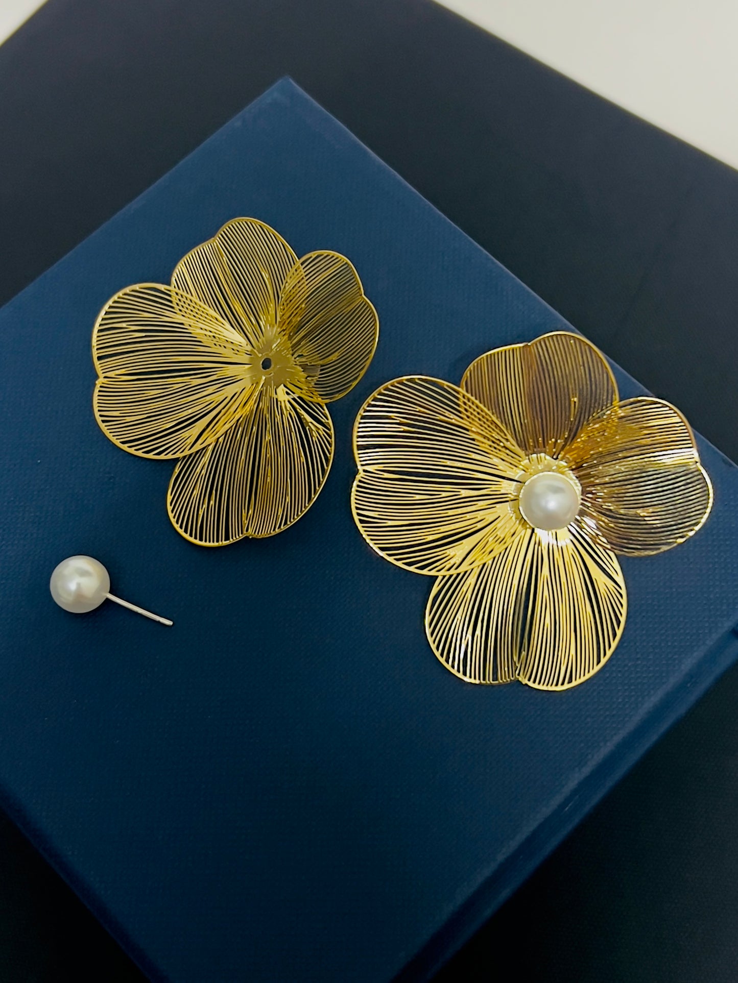 TWO IN ONE STATEMENT STUDS DB-GP600Z2