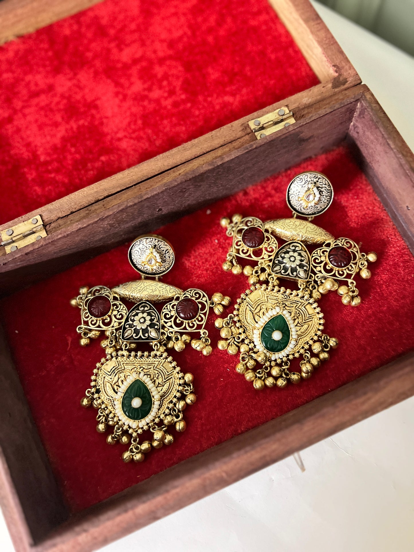 Khwaab Statement Dangler Earrings DB-GP128000Z2
