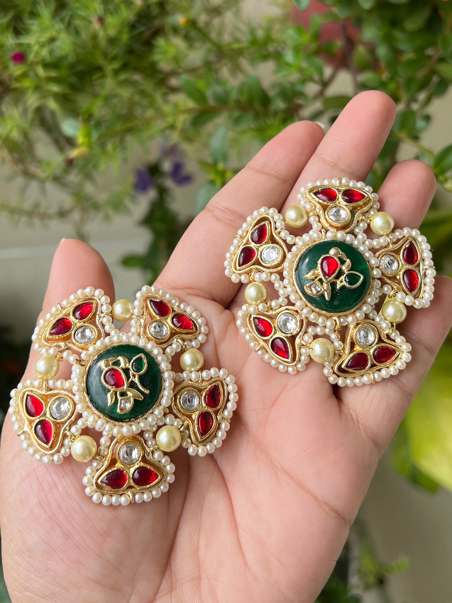 Savya Pachi Kundan Big Stud Earrings DB-GP24002Z2