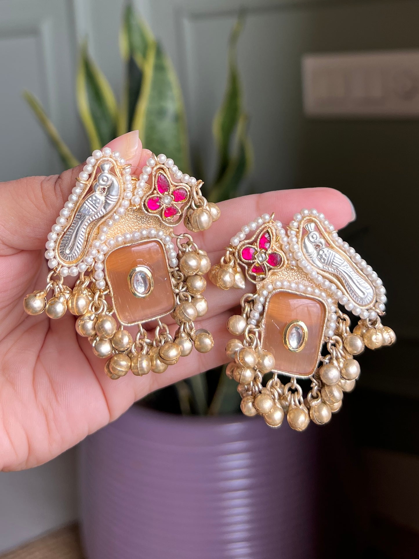 Navya Pachi kundan Big Studs DB-GP12502Z2