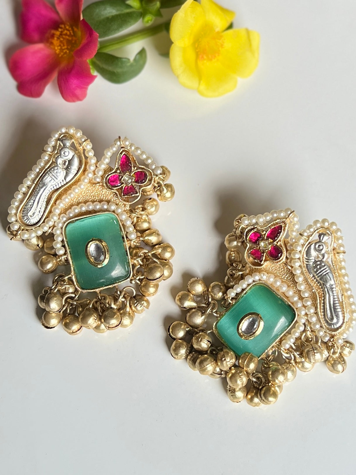Navya Pachi kundan Big Studs DB-GP12502Z2
