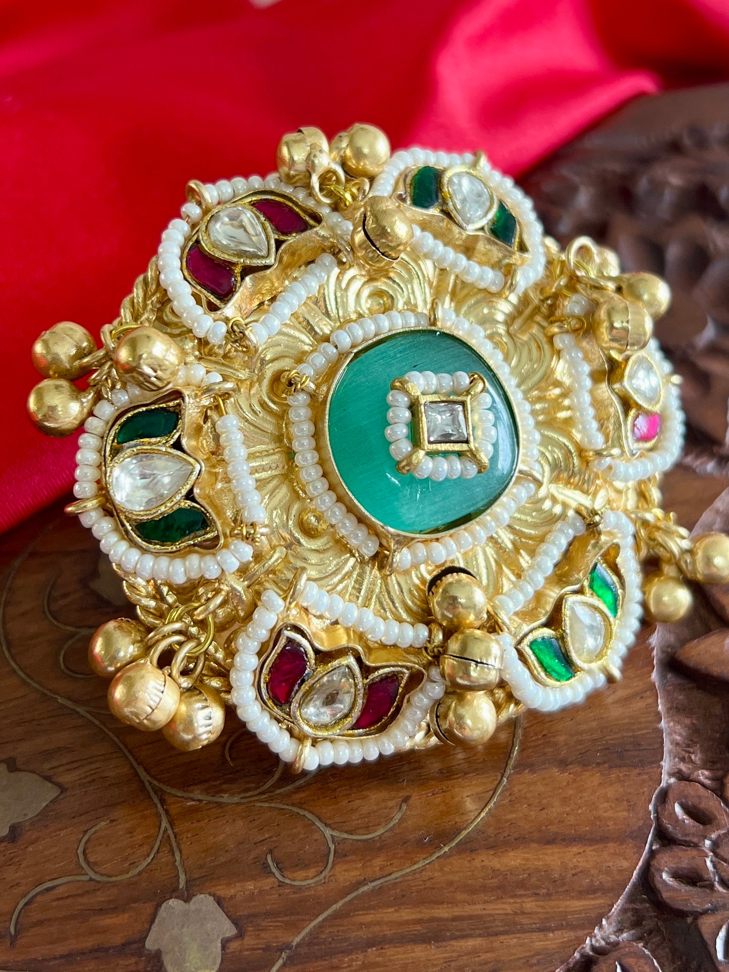 Tarini Kundan Statement Ring DB-GP113601Z2