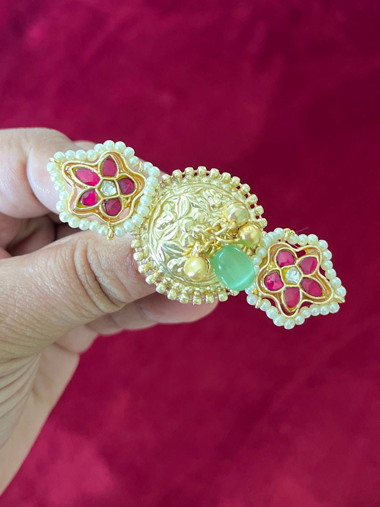 Advika Kundan Golden Ring DB-GP1740Z2