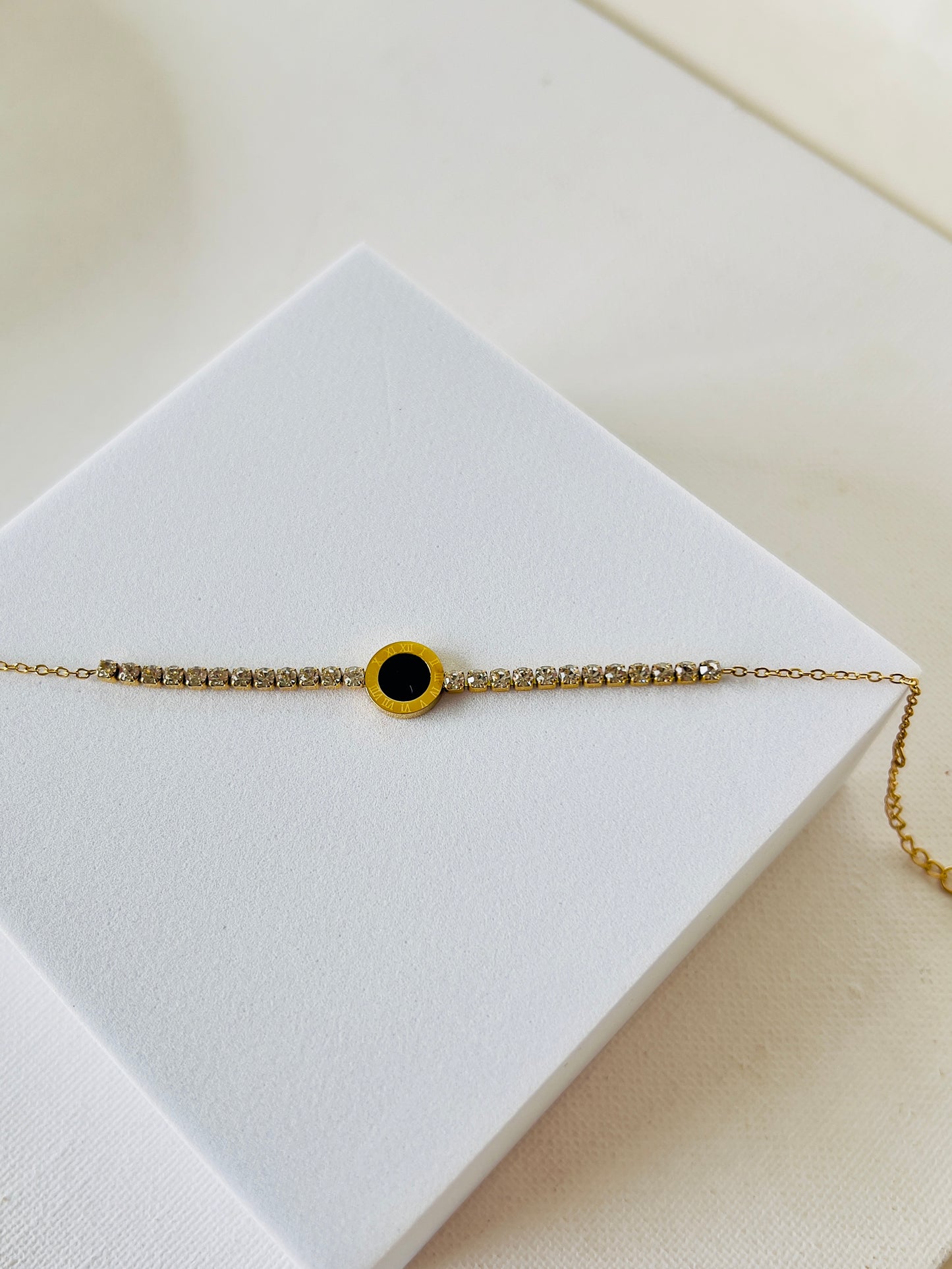 Zora Roman Number Zircon bracelet