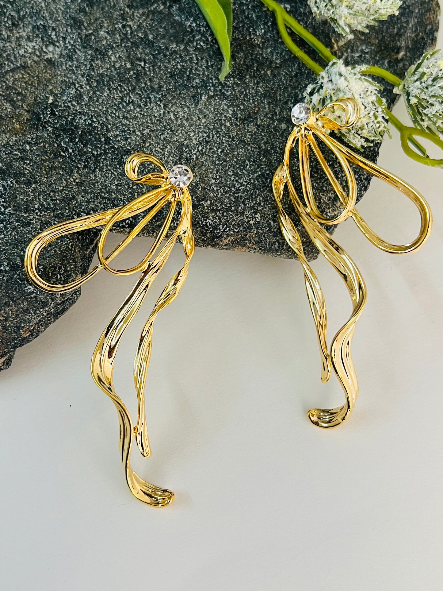 GOLD BOW AND TASSEL DROP EARRINGS DB-GP110002Z