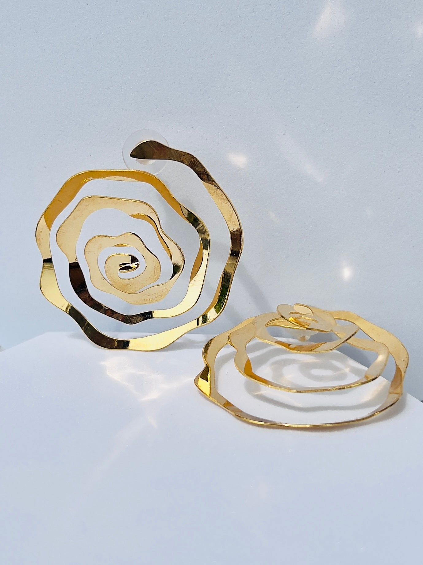 Rubina Designer Golden Earring DB-GP1900Z2