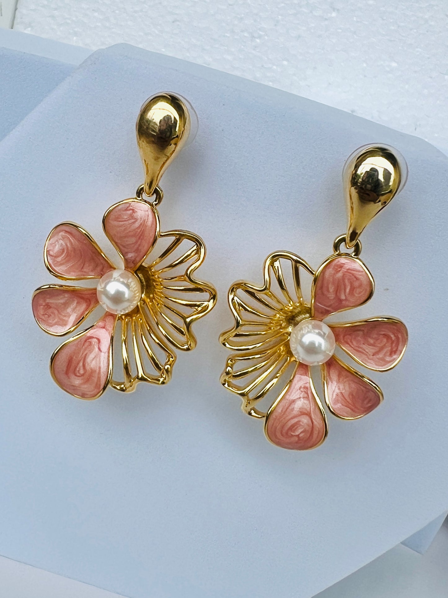 DUAL COLOUR FLOURISH EARRINGS DB-GP800ZR