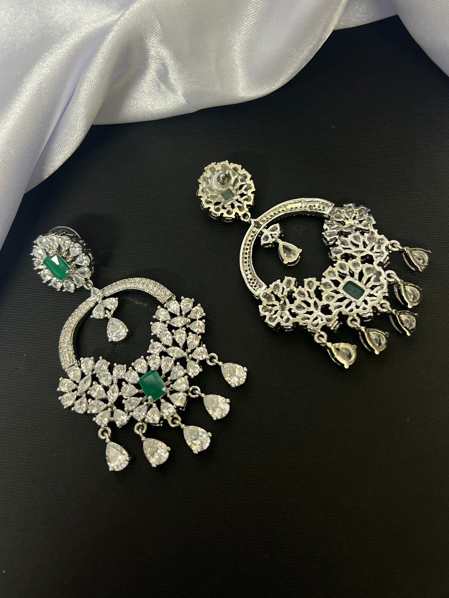 ZIRCONIA GREEN HALF MOON EARRINGS DB-AD11800Z2