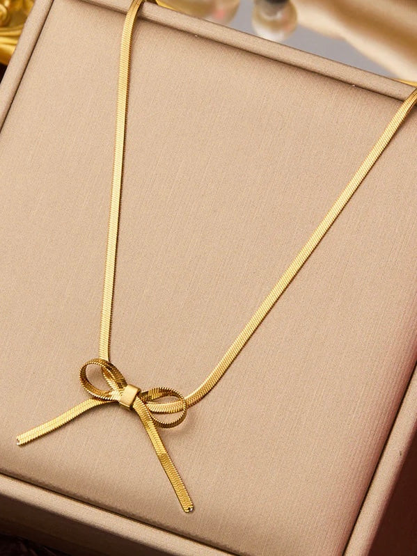 Julie Sleek Chain Bow necklace