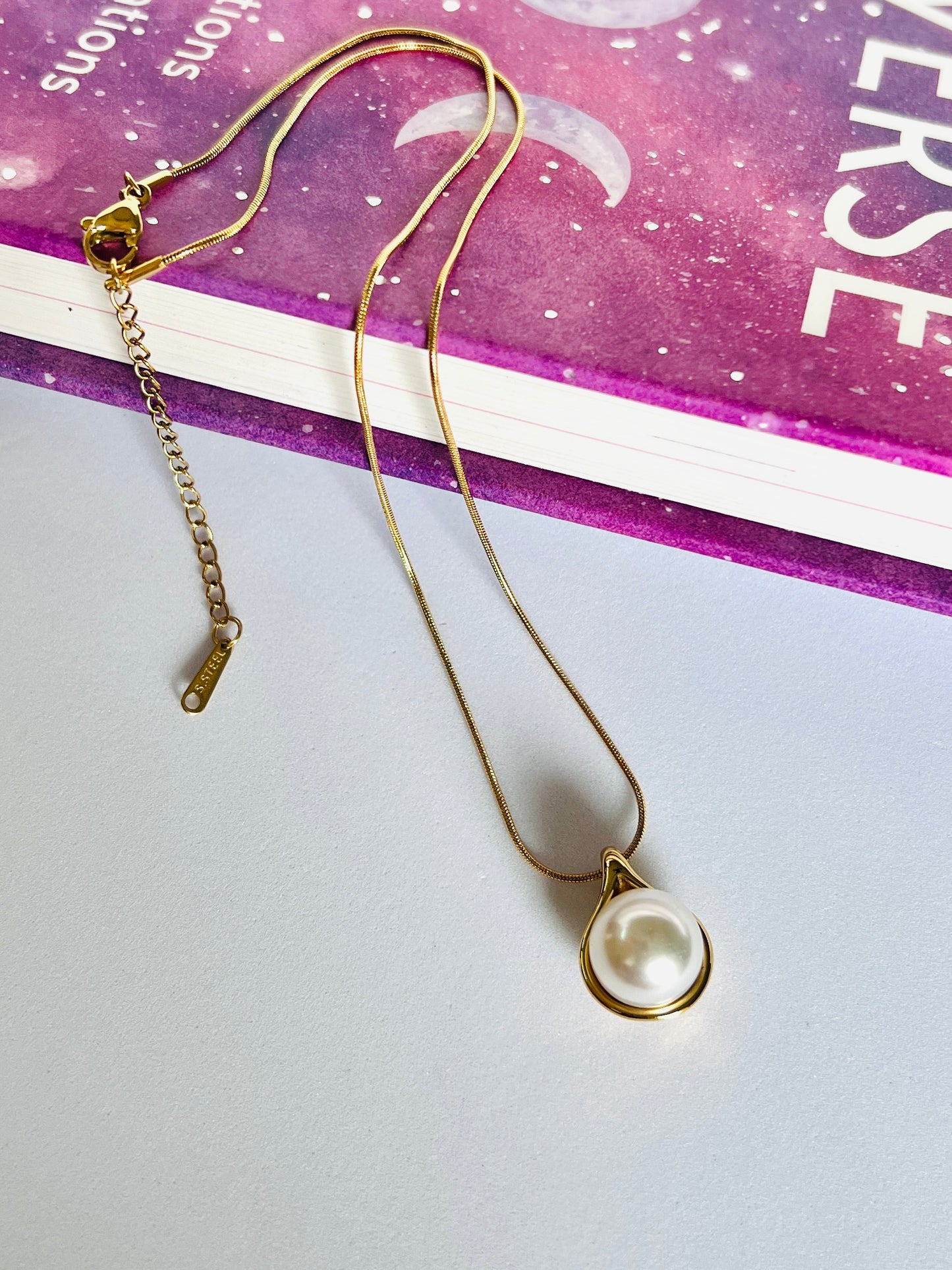 Pearl Pendant Necklace
