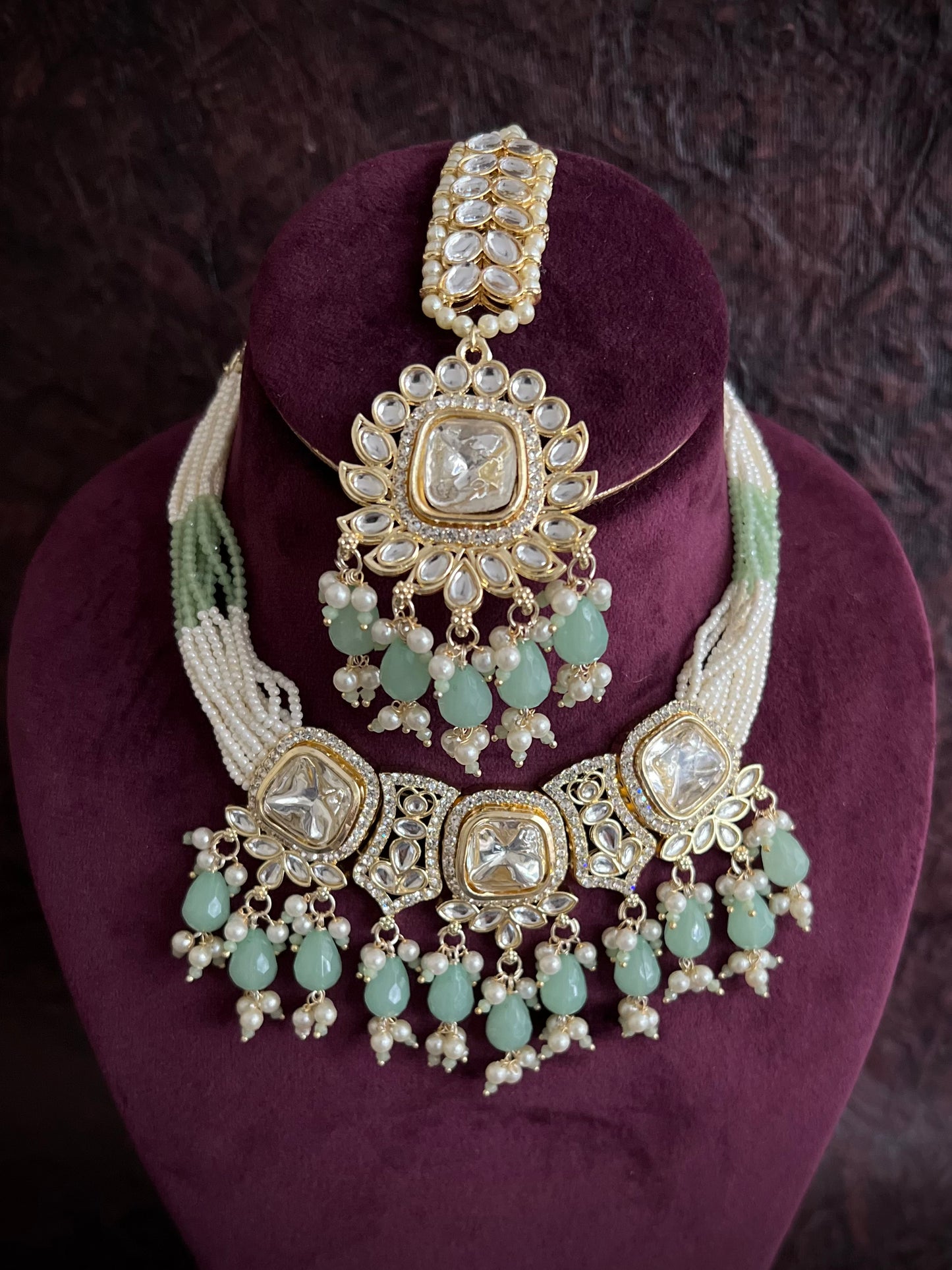 Shivi Gold Plated Royal Kundan Choker Necklace Set DB-GP13000Z13