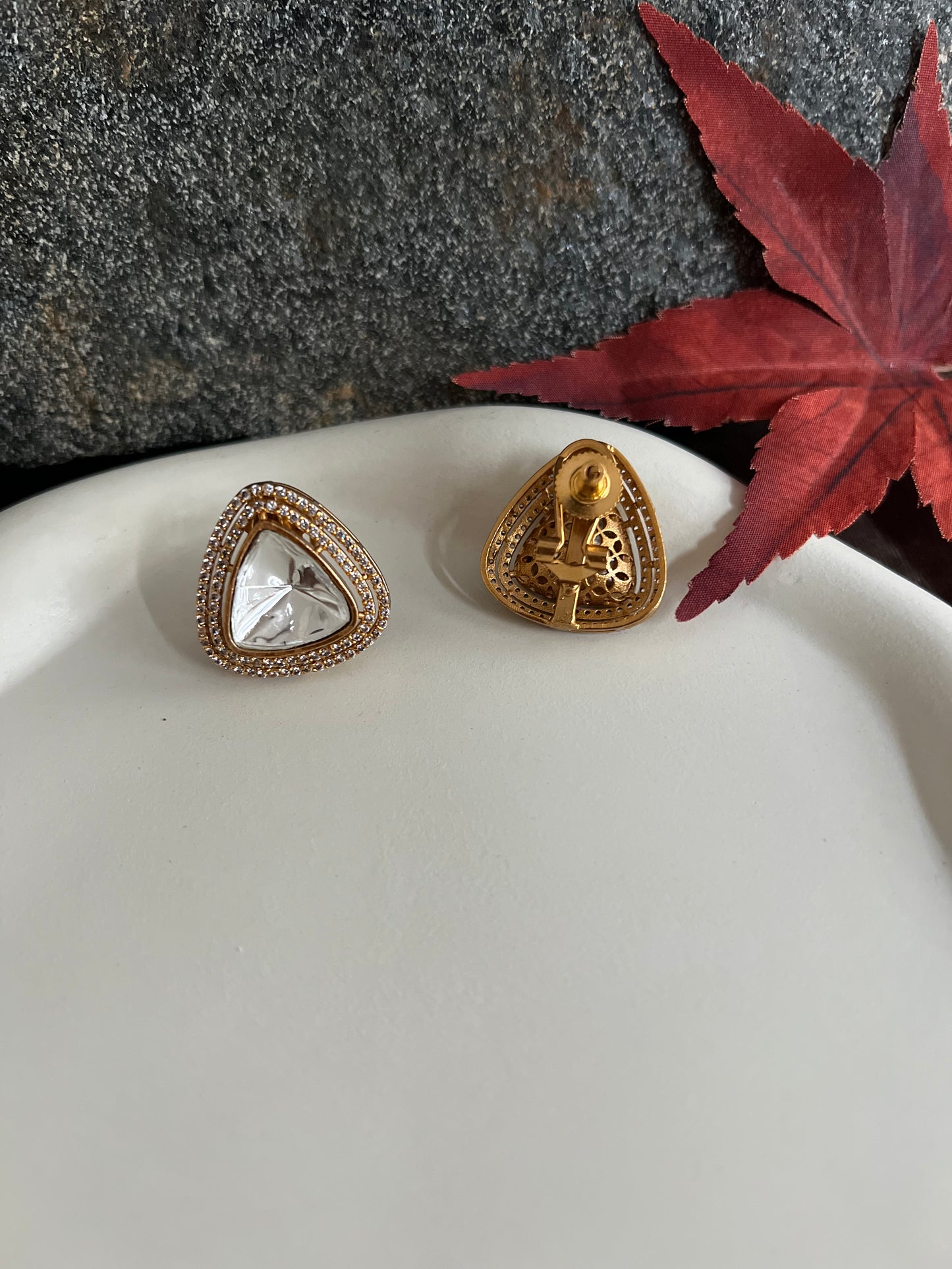 MOISSANITE KUNDAN BIG TRIANGLE STUD EARRINGS DB-GP12000Z2