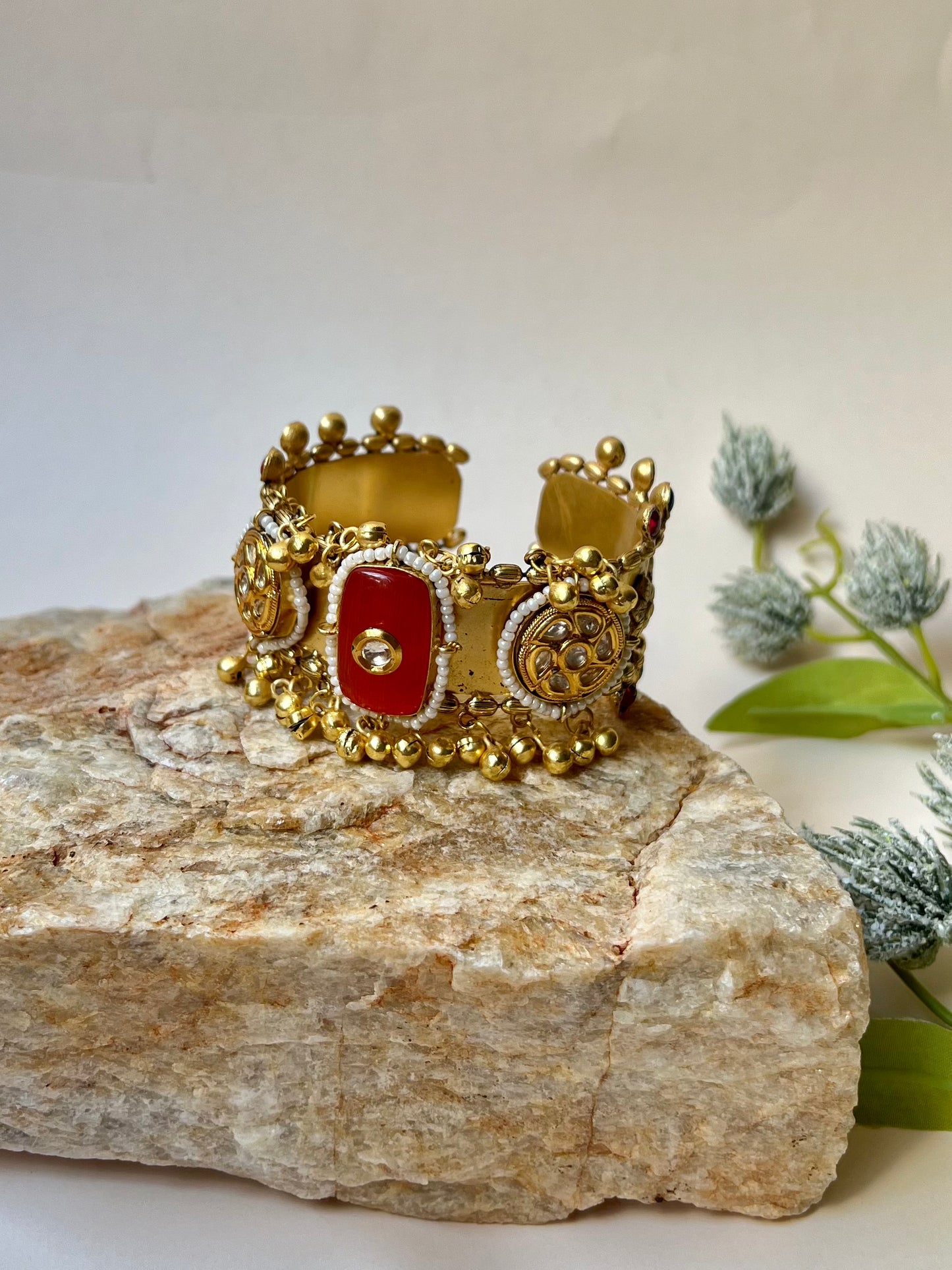 Handcrafted Kundan Golden Bracelet/Kada DB-GP11200Z