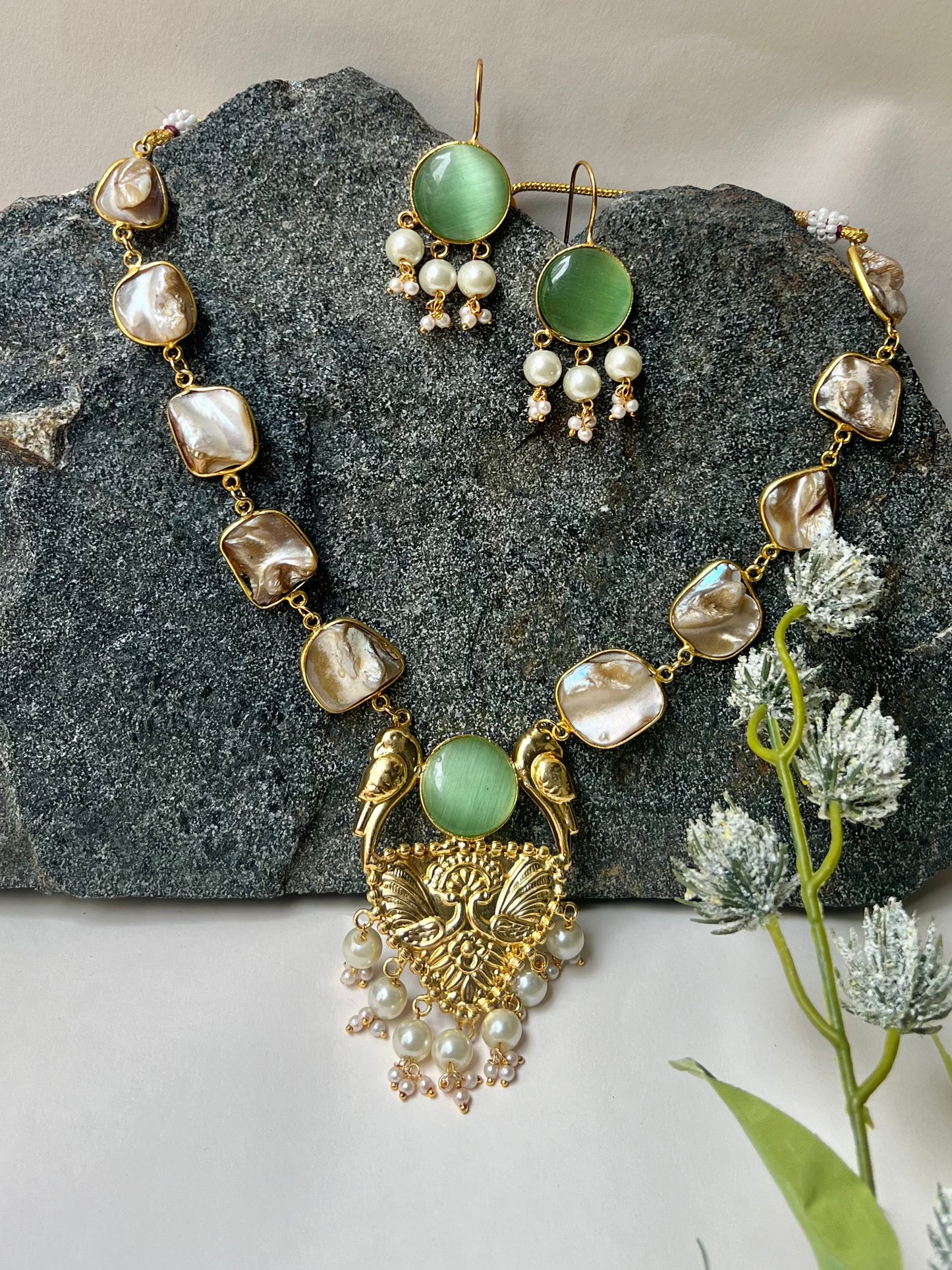 HANDCRAFTED SEMI PRECIOUS STONE MOP LONG NECKLACE SET DB-SPS1600Z2