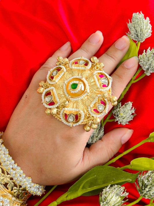 Tarini Kundan Statement Ring DB-GP113601Z2