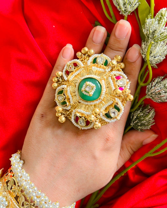Tarini Kundan Statement Ring DB-GP113601Z2