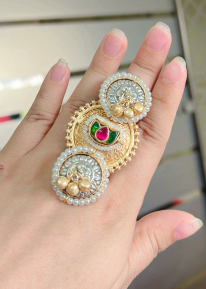 Lavani Kundan Golden Ring DB-GP1700Z2