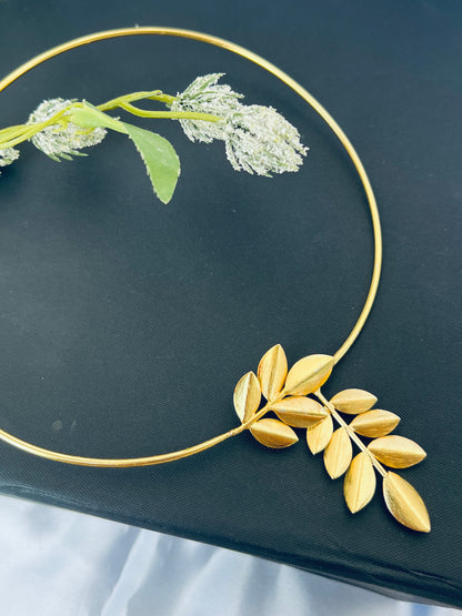 Trendy Leafy Golden Cuff Necklace DB-GP1600Z2
