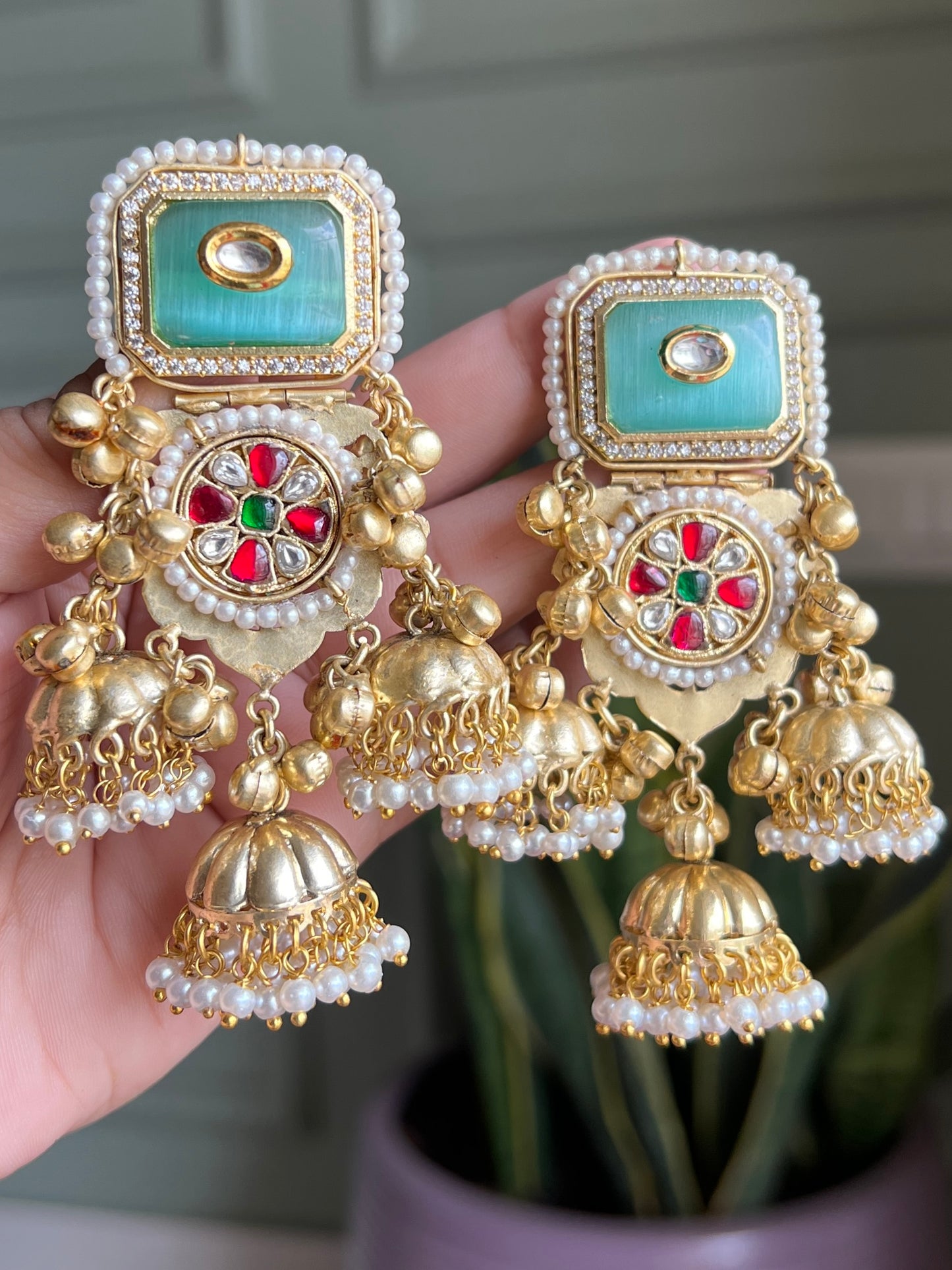 Aadhya Pachi Kundan Triple Jhumka Earrings DB-GP20802Z2