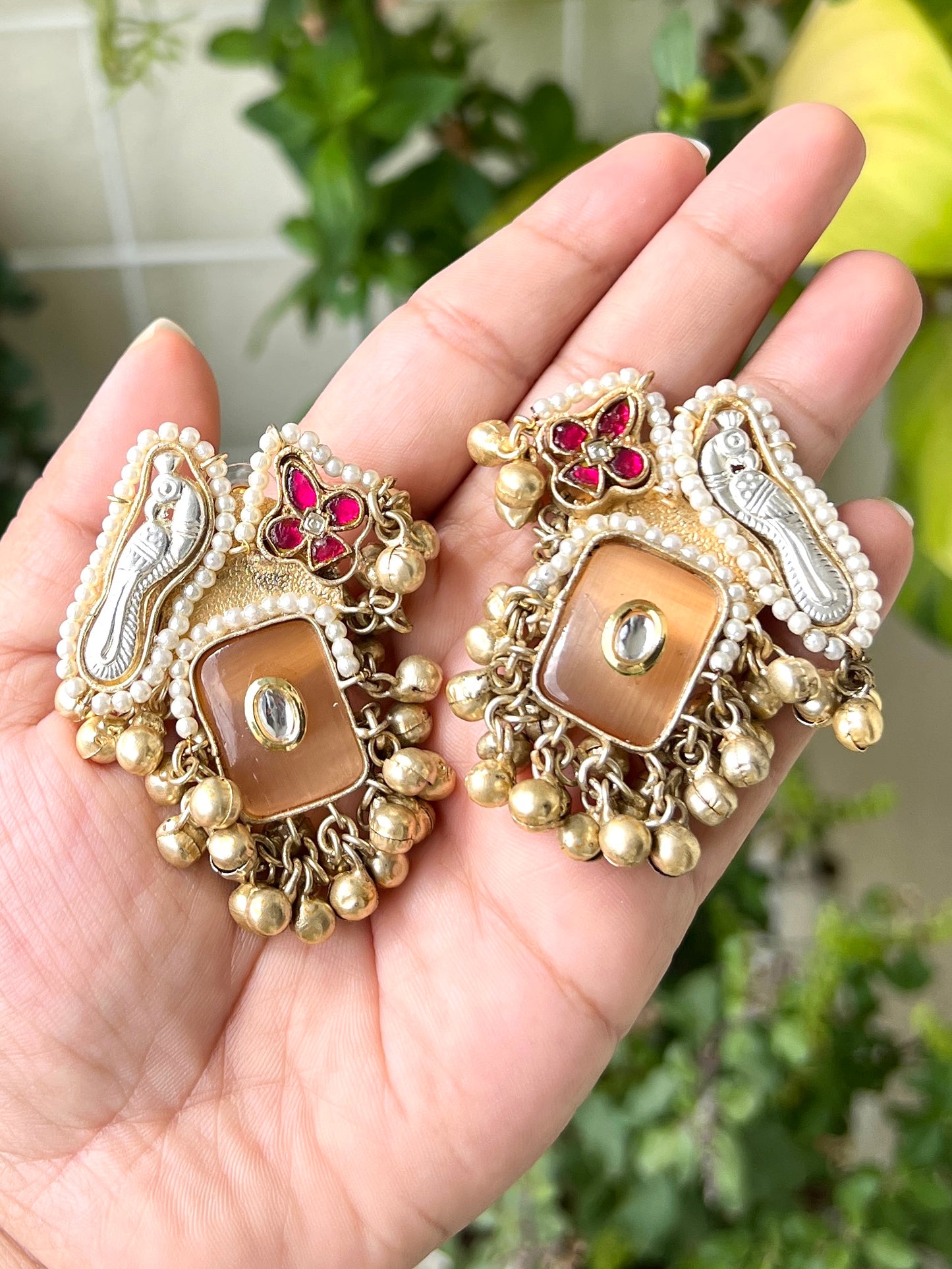 Navya Pachi kundan Big Studs DB-GP12502Z2