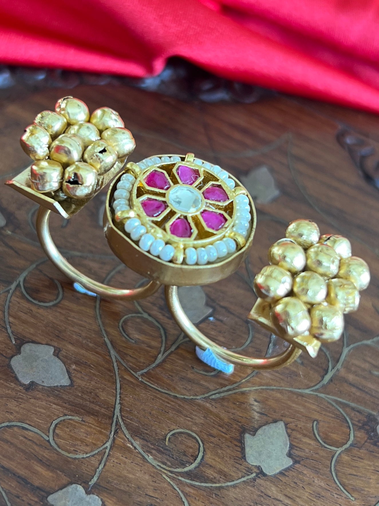 Nandini Kundan Golden Ring DB-GP1600Z2