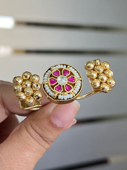 Nandini Kundan Golden Ring DB-GP1600Z2