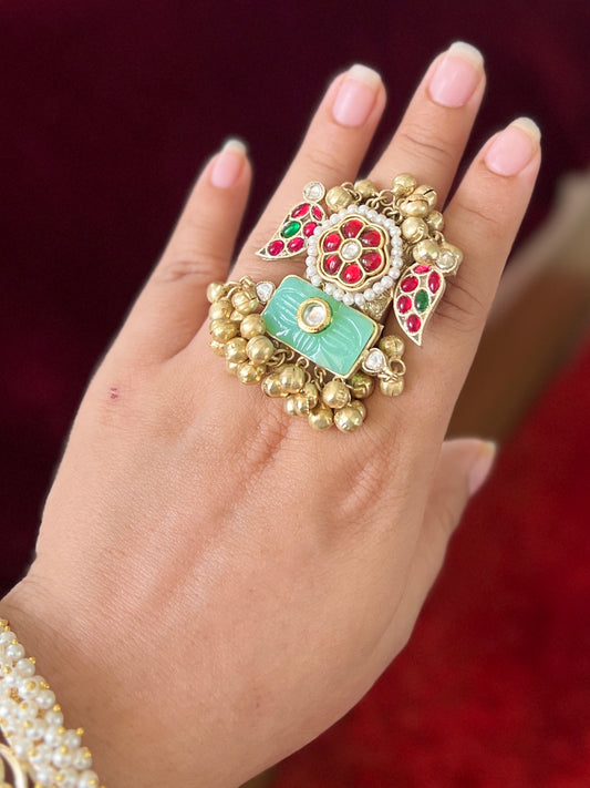 Anika pachi Kundan Ring DB-GP11430Z2