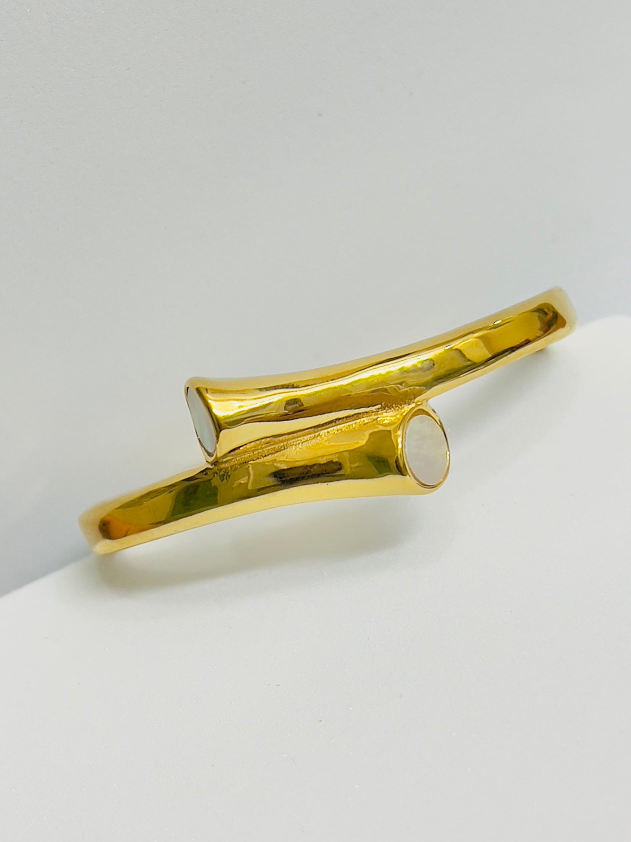 Zoya MOP Gold Bangle Bracelet