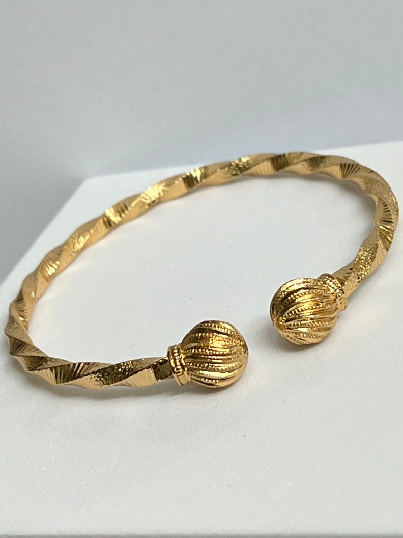 Liza Gold plated Bangle Bracelet