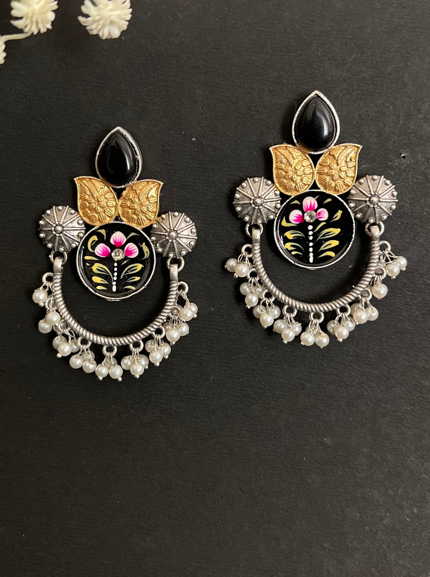 Suhani Silver Replica Black Chandbali Earrings DB-SR1556Z10