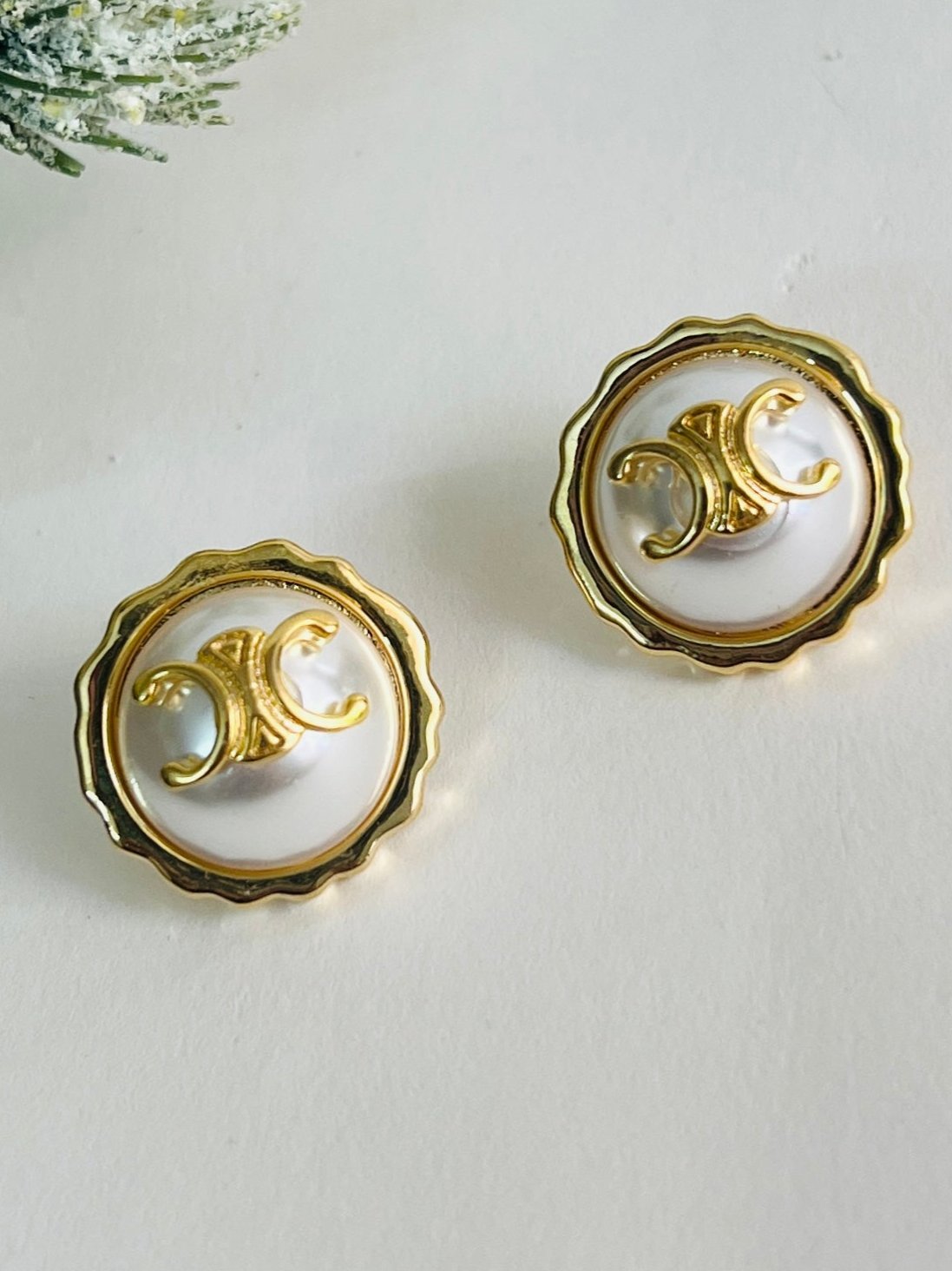 CHANEL GOLD STUD EARRINGS DB-GP2400Z2