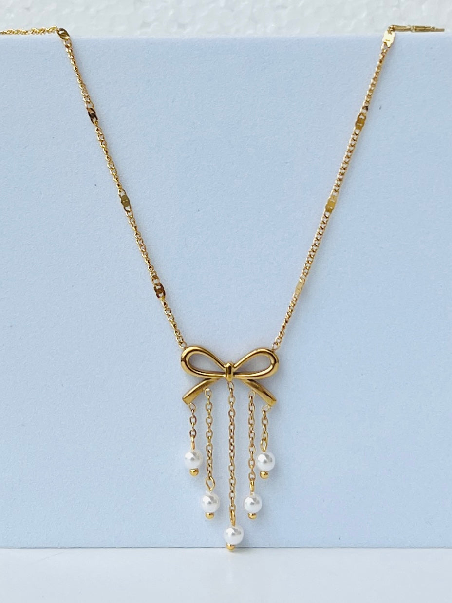Laila Pearl Drop Bow Necklace