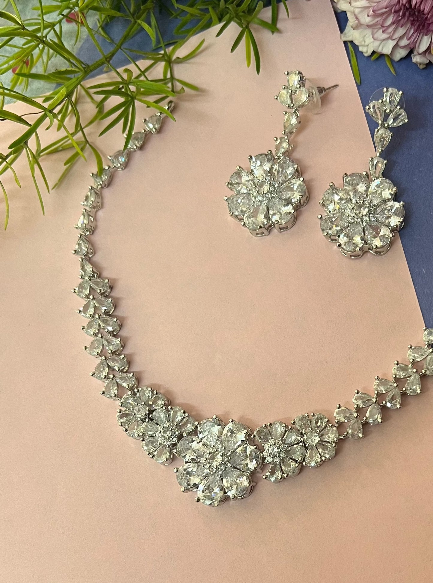 Flower pattern White Zircon Necklace DB-AD11875Z2