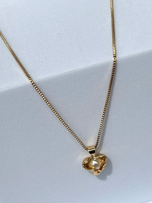 Pearl In Heart Necklace