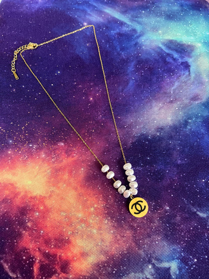 Lisa Pearl Pendant Necklace