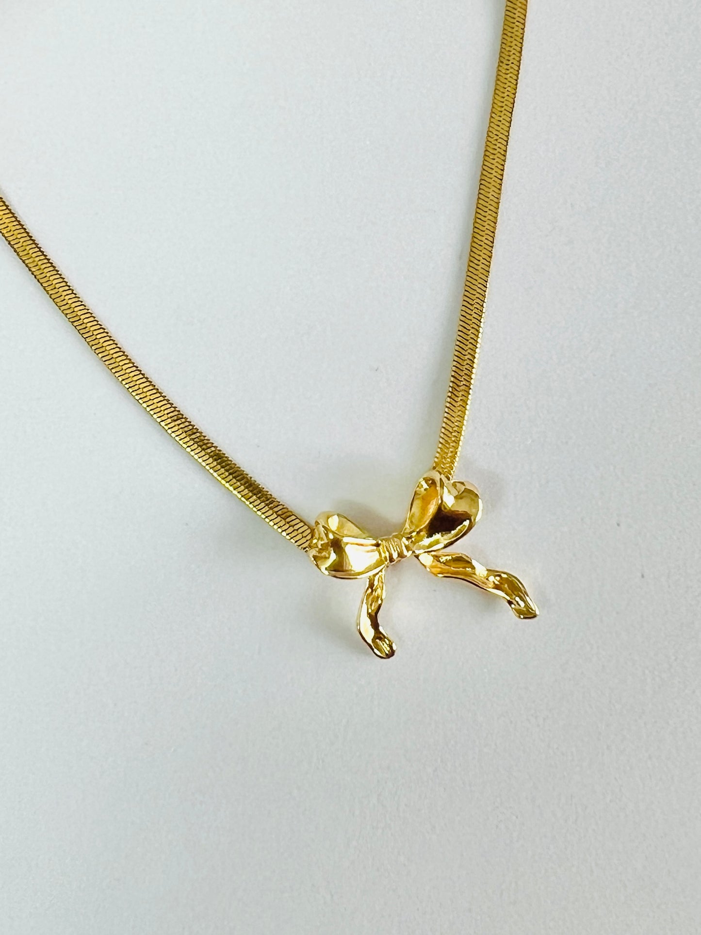 Golden Bow Necklace