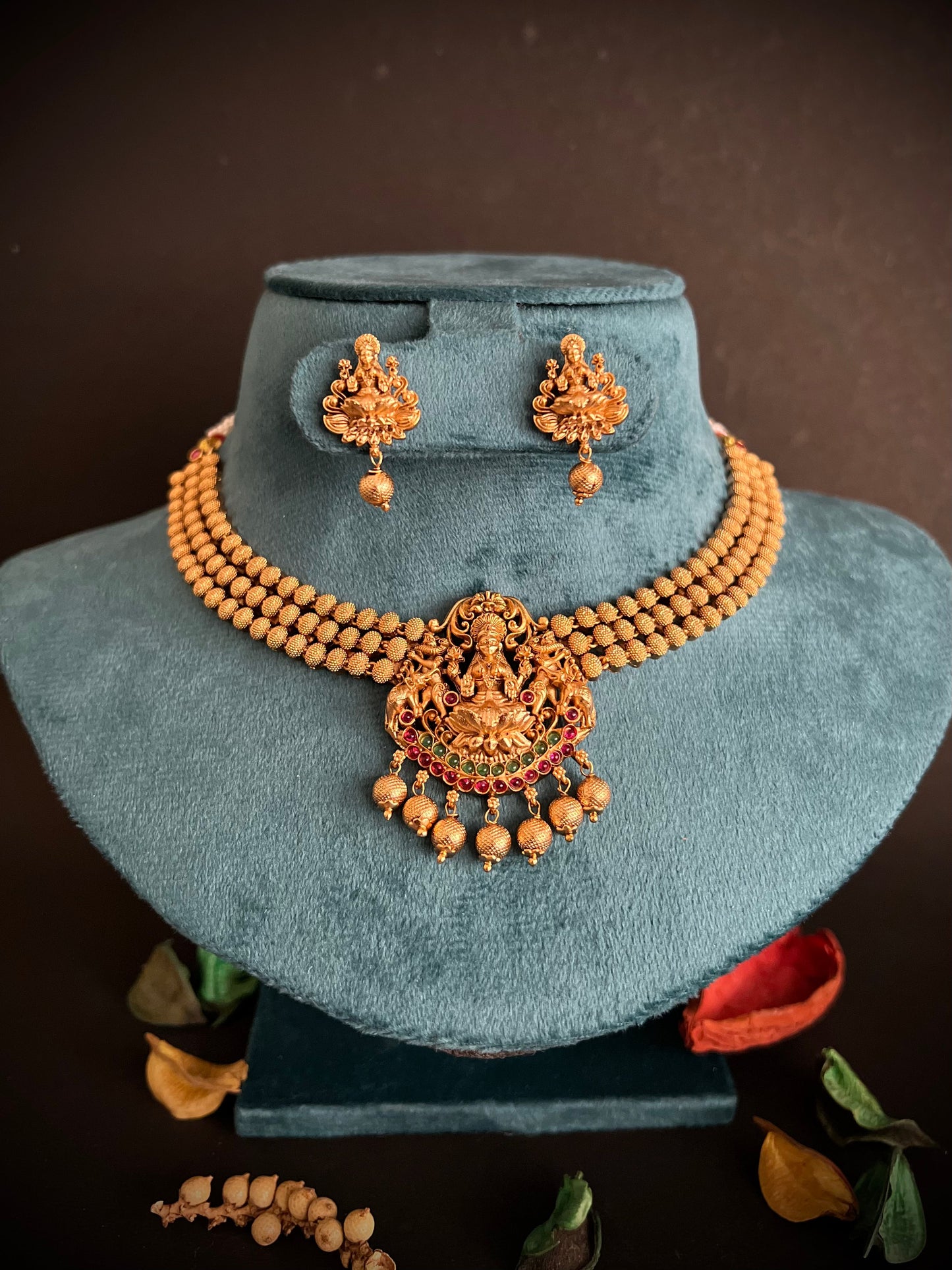 Gold Plated Beads Beaded Laxmi Temple Jewellery Set DB-GN12308Z6