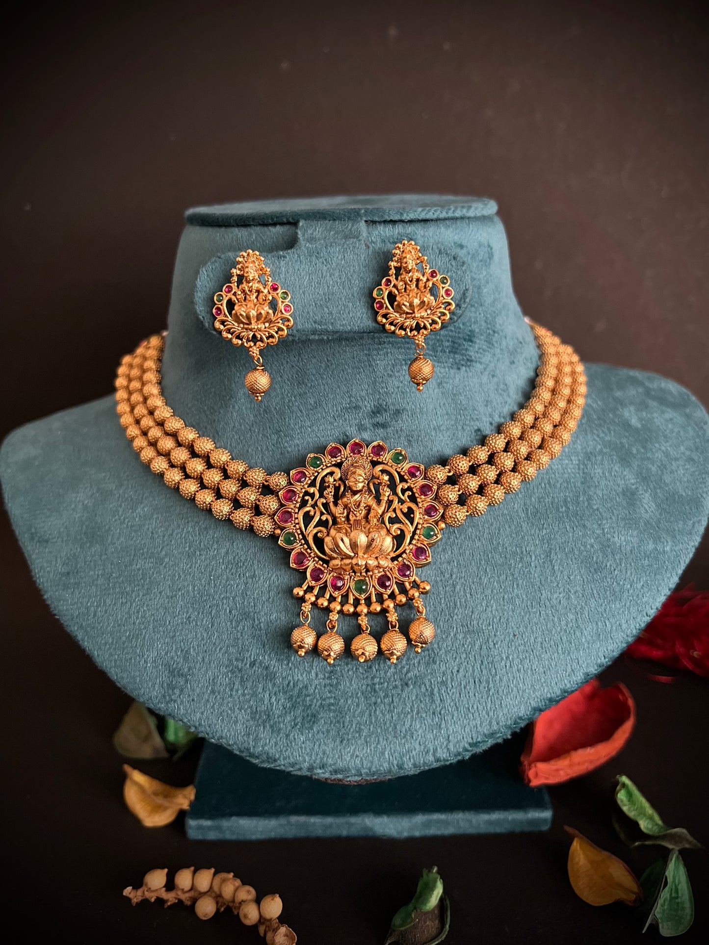 Gold Plated Beads Beaded Laxmi Temple Jewellery Set DB-GN12308Z5