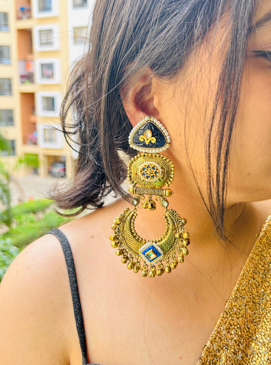 SAKHI OVERSIZED STATEMENT DANGLER EARRINGS DB-DE119000Z2