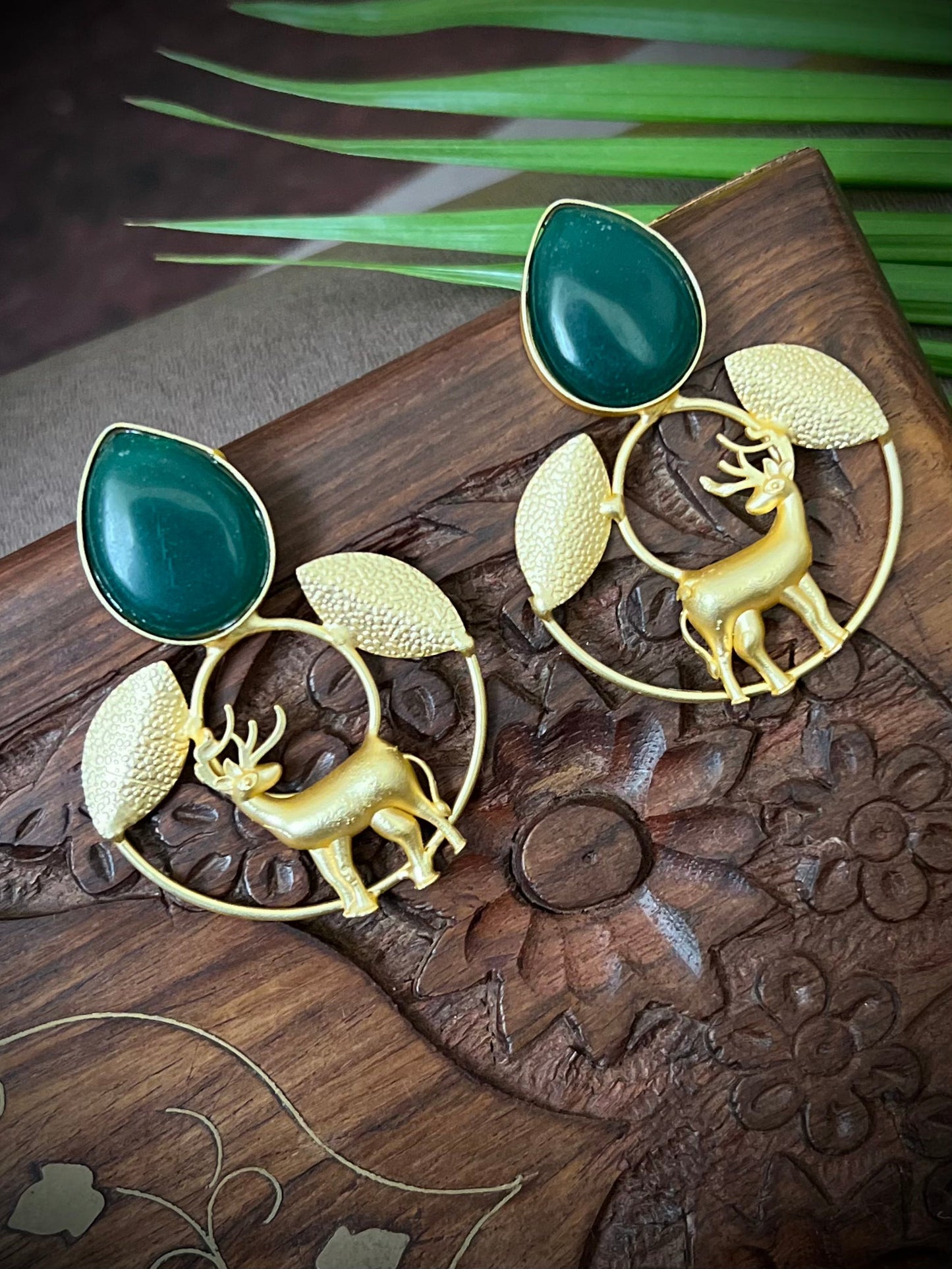 Hiran Brass earrings Green DB-BRS1300Z1