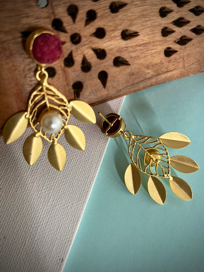 Leafy Pattern Trendy Gold Brass Dangler Earrings DB-BR1300Z